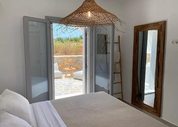 Beachhouse Omega Naxos