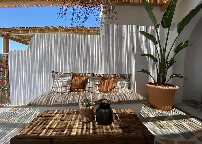 Beachhouse Omega Naxos