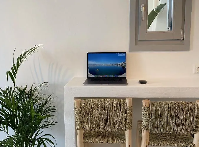 Beachhouse Omega Naxos *